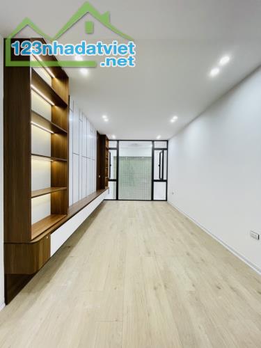 (13,8 tỷ) Đặng Tiến Đông-Đống Đa 40mx7 tầng-thqng máy-ô tô tránh-nhà mới-4PN- 2 thoáng-ở n - 4
