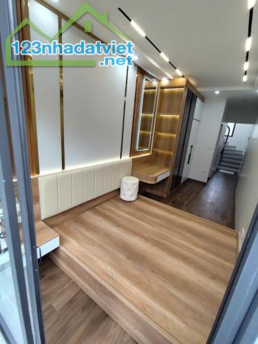 BÁN NHÀ 3 TẦNG, 25M2, NGÕ PHỐ ĐẠI LA, HAI BÀ TRƯNG - GIÁ 5 TỶ X - SỔ ĐỎ CHÍNH CHỦ - 2