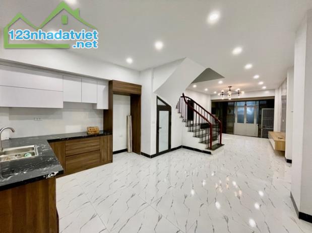 Bán nhà Phạm Văn Đồng, 76m2, phân lô, ô tô, nội thất chủ tặng,  nhỉnh 7tỷ. - 3
