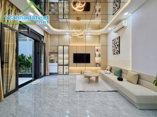 Bán nhà Hẻm 4m Lê Đức Thọ, P6, GV, 7 x 6m, 4 lầu, giá: 6.4 tỷ TL - 1