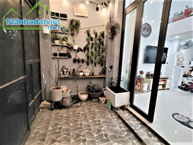8 TỶ TL - NHÀ MỚI BA THÁNG HAI QUẬN 10 - KHU AN NINH - 50M2 3 TẤM 3 PHÒNG NGỦ MASTER ĐẸP - 4