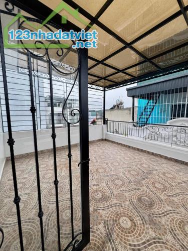 Bán nhà đẹp Việt Hưng - Lô góc - Ga ra thang máy - 6 tầng 8.9 tỷ (Thương lượng) - 2