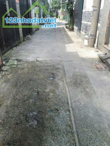 !!! Bán Gấp Nhà Bà Điểm Hóc Môn 96m2 sổ hồng riêng 840tr - 3