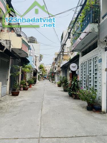 **Bán nhà hẻm Phạm Văn Hai, phường 5, quận Tân Bình; (4*21) - 5 tầng - 4