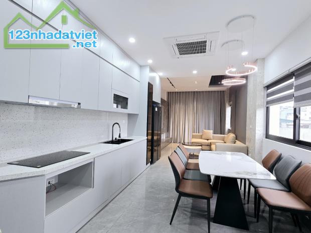 LÔ GÓC 2 MẶT THOÁNG - 6 TẦNG THANG MÁY - NGÕ Ô TÔ - 41M² - GIÁ 9.99 TỶ - 1