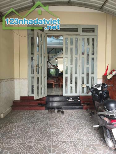 SIÊU HOT! Nhà 3Tầng Đẹp 82m² Hẻm Nhựa 8m, Bùi Văn Ngữ Quận12, Giảm Sốc 250 Triệu, Chỉ 5 Tỷ - 1