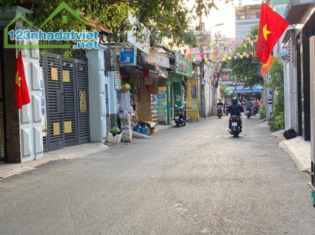 Bán nhà HXH Lê Văn Thọ P.11, DT 5x24m, cấp 4. Giá 9,5 tỷ TL - 1