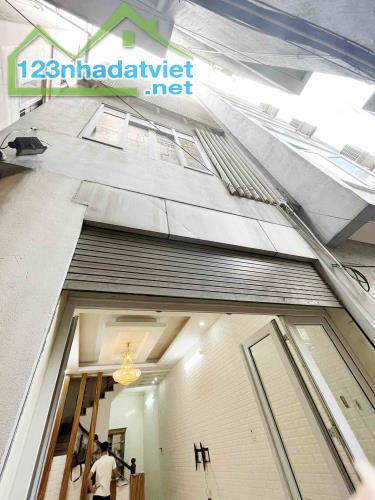 Bán nhà phân lô Huỳnh Thúc Kháng, Đống Đa, ôtô, kinh doanh, 55mx5t, 14.8 tỷ, 0985696268