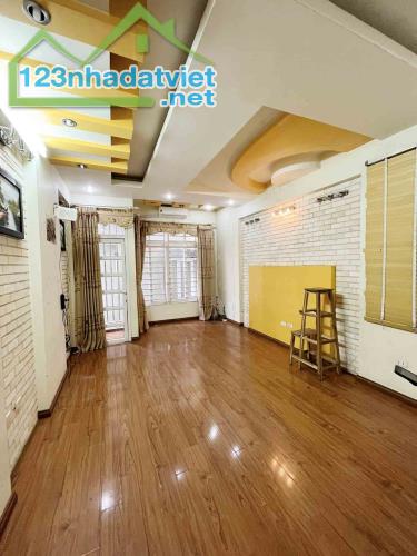 Bán nhà phân lô Huỳnh Thúc Kháng, Đống Đa, ôtô, kinh doanh, 55mx5t, 14.8 tỷ, 0985696268 - 1