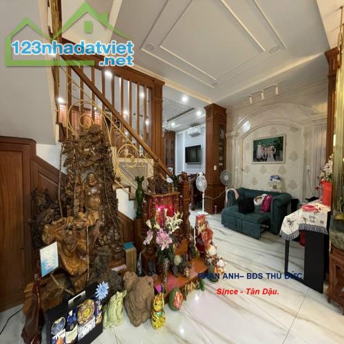 🏠 [ Bán Gấp ] Nhà Phố Quận 2 _ Hẻm Xe Hơi _ Liền Kề Lê Văn Thịnh _ 75 m2 Đất_ Không Qui H - 3