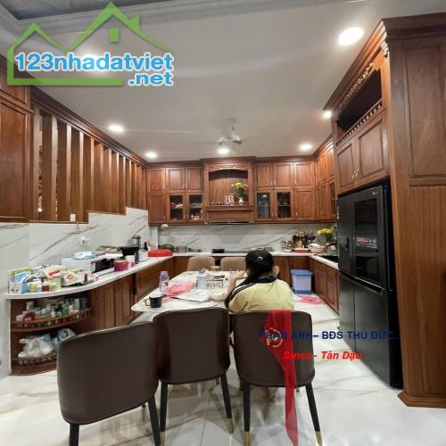 🏠 [ Bán Gấp ] Nhà Phố Quận 2 _ Hẻm Xe Hơi _ Liền Kề Lê Văn Thịnh _ 75 m2 Đất_ Không Qui H - 4