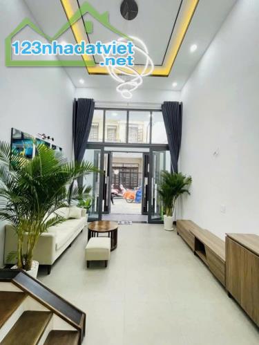 Bán nhà hẻm xe hơi 4,5m đường Lê Đức Thọ, P.6, 4 x 15, 5 tầng giá 7.35 tỷ tl - 1