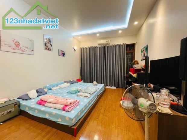 SIÊU PHẨM NGỌC LÂM CƠ HỘI VÀNG GIỮA TRUNG TÂM LONG BIÊN - DIỆN TÍCH: 150M² x 3 TẦNG - GIÁ - 1