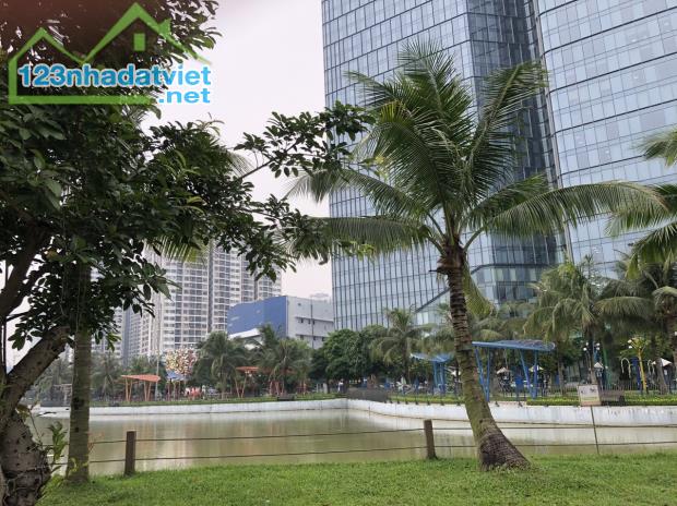 BÁN KHO XƯỞNG NGUYỄN QUÝ TRỊ KIÊU KỴ GIA LÂM SÁT VinHom OceanPark DT140M GIÁ 13 TỶ CÓ TL