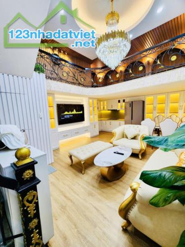BÁN NHÀ PHỐ ĐẶNG TIẾN ĐÔNG _ FULL NỘI THẤT LUXURY _ TIỆN ÍCH HOÀN HẢO
