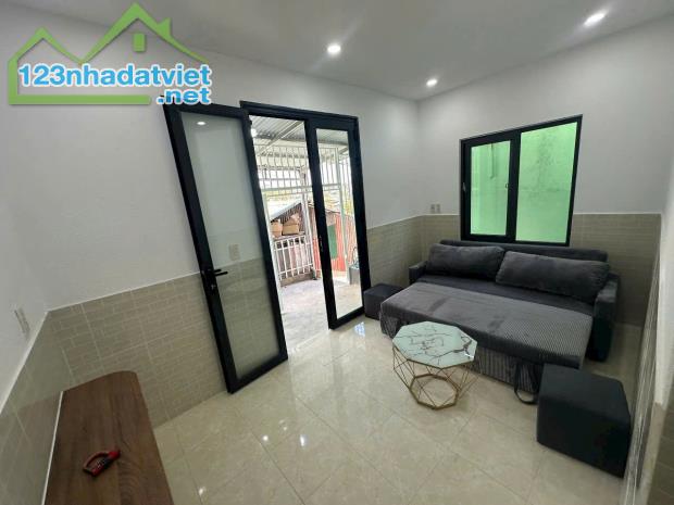 Chủ gửi bán căn nhà hẻm Xuân An f3 Đà Lạt. Nhà đẹp xây kiên cố vào ở ngay.