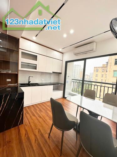 Bán căn hộ Trung Hòa Nhân Chính 75m2 2pn 2vs 5.1 tỷ tầng trung, full NT