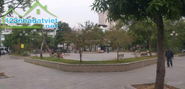 Bán BT MP Nguyễn Quý Đức, Khu nhà Ở Quốc Hội.N.T.Liêm.DT 145m x4T, MT 10m. LH: 0964769634 - 1