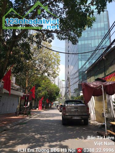 Hoàng Quốc Việt, Nhà lô góc, 3 mặt đường, 65m2 x 5 tầng, 20.7 tỷ, Sổ vuông chính chủ.