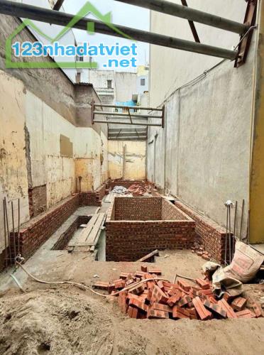 Bán mảnh đất 37m2, mặt tiền 3.9m tại Võ Chí Công, Cầu Giấy, chỉ 5.8 tỷ - 2