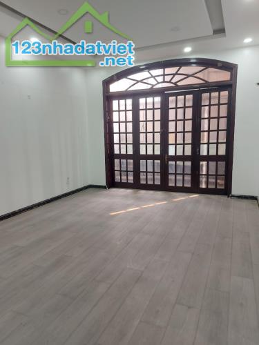 Mặt tiền Phạm Ngũ Lão P.7 GV - 4 tầng 54m2 - 2 mặt tiền trước sau - Nhỉnh 13 tỷ - 1