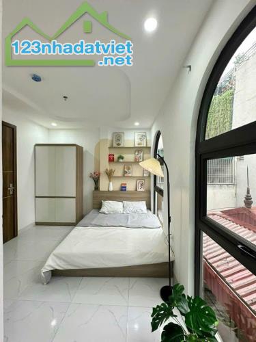Bán gấp CC mini 10PN, full nội thất,thang máy, DT 65m2 tại Hoàng Văn Thái, giá nhỉnh 13 tỷ - 1