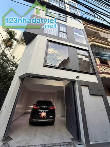 BÁN NHÀ NGUYỄN VĂN CỪ - LB - 50M2 - 7 TẦNG - ĐẦY ĐỦ NỘI THẤT - GARA Ô TÔ VÀO NHÀ - NHỈNH