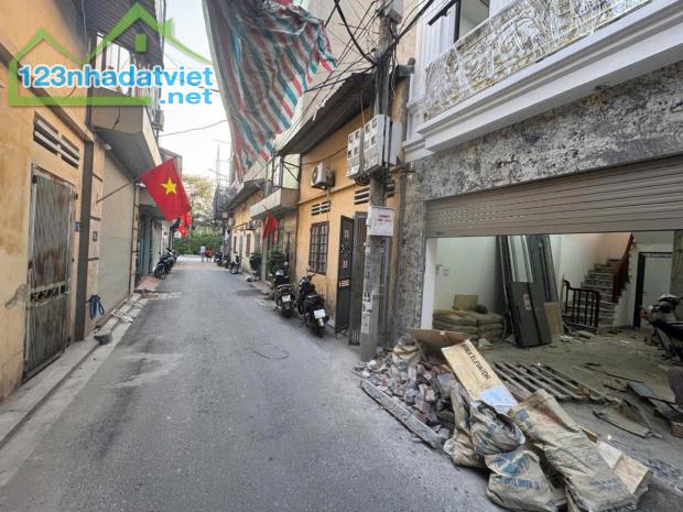 💜NHÀ KHU PHÂN LÔ QUÂN ĐỘI 918 PHÚC ĐỒNG 40M2x6T MT 5M CHÀO 13.2 TỶ - Ô TÔ - FULL NỘI THẤT