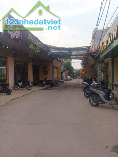 Cần Bán Căn Nhà Trục Chính Kinh Doanh Sáp Mai Võng La Cạnh Cổng KCN Bắc Thong Long - 1