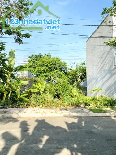 Bán đất nền phân lô đường Gò Cát, Phú Hữu – hẻm xe hơi thông, giá chỉ nhỉnh 3 tỷ