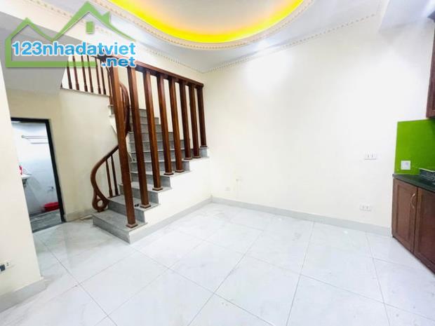 RẺ NHẤT THÁI THỊNH ĐỐNG ĐA 7.8 TỶ 51M NGÕ NÔNG VÀI BƯỚC RA MP THÁI THỊNH, CHỈ VIỆC XÁCH - 1