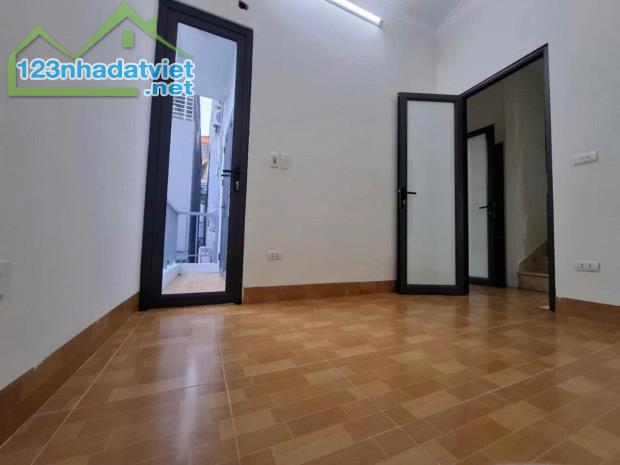BÁN NHÀ BÙI XƯƠNG TRẠCH THANH XUÂN - NHÀ DÂN XÂY CHẮC CHẮN - DT 30M2 GIÁ HƠN 5 TỶ