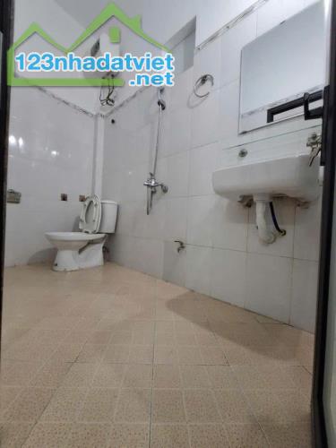 BÁN NHÀ BÙI XƯƠNG TRẠCH THANH XUÂN - NHÀ DÂN XÂY CHẮC CHẮN - DT 30M2 GIÁ HƠN 5 TỶ - 2