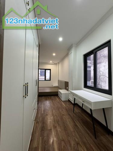 🏡 Nhà mới Nguyễn Văn Cừ, Long Biên, 37m2 x 5 tầng, Dân xây, Ô tô, Lô góc, Ở ngay, 6 tỷ 2 - 5