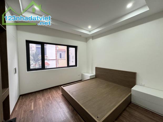 🏡 Nhà mới Nguyễn Văn Cừ, Long Biên, 37m2 x 5 tầng, Dân xây, Ô tô, Lô góc, Ở ngay, 6 tỷ 2 - 9