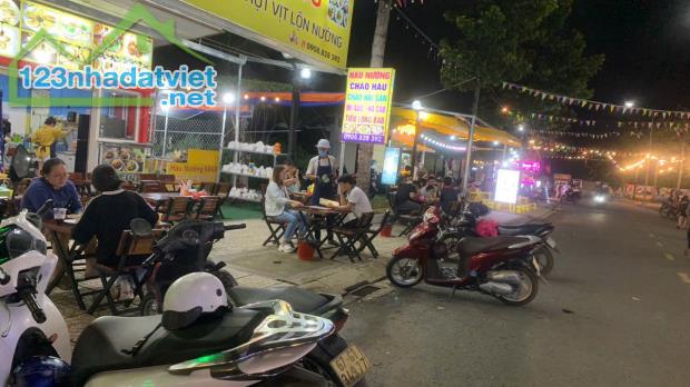 SANG NHƯỢNG QUÁN – VỊ TRÍ ĐẸP NGAY PHỐ ĐI BỘ BẠCH ĐẰNG - BÌNH DƯƠNG - KHU VUI CHƠI SẦM UẤT - 1