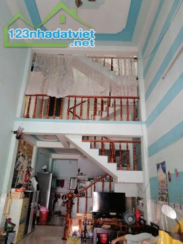 Hàng Thơm nhà đường số 9 BHH gần AEON Tân Phú 52m2 hẻm 7m thông 3 Tâng Nhỉnh 4 tỷ - 3