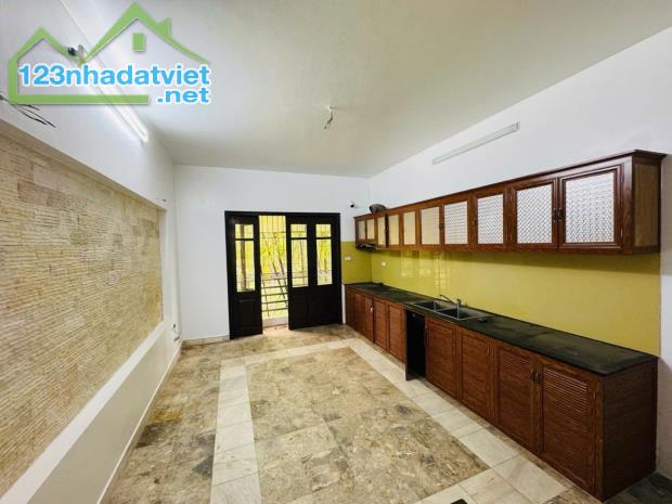 🏆 PHÂN LÔ QUÂN ĐỘI - VIEW BẢO TÀNG - GARA - Ô TÔ TRÁNH - 60M² - CẦU GIẤY - CHỈ 18 TỶ 🏆