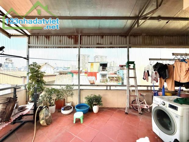 TRUNG TÂM ĐỐNG ĐA, 50M2 4 TẦNG GẦN Ô TÔ 12,5 TỶ - 1