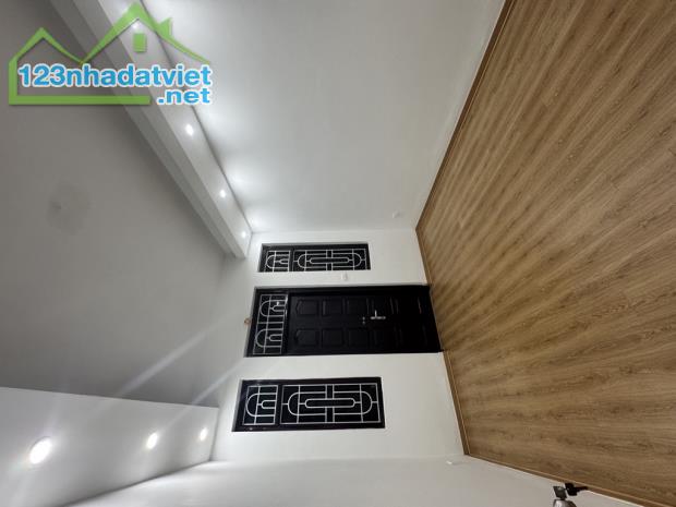 BÁN NHÀ GIÁI PHÓNG, KIM ĐỒNG, Ô TÔ ĐỖ CỬA,DT 40M2, 8.98 TỶ - 3