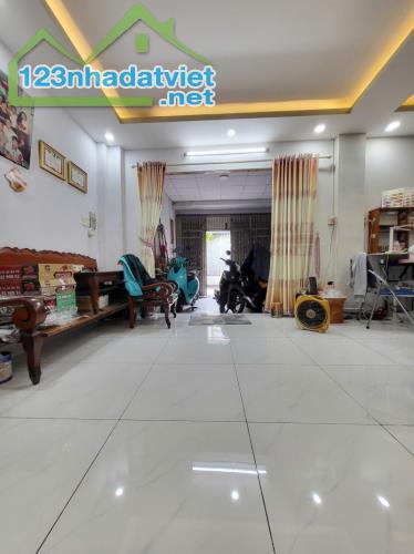 Bán nhà NGUYỄN VĂN CÔNG, GÒ VẤP - 110M2, 2 TẦNG, 8.5 TỶ - SỔ HỒNG CHÍNH CHỦ - 3