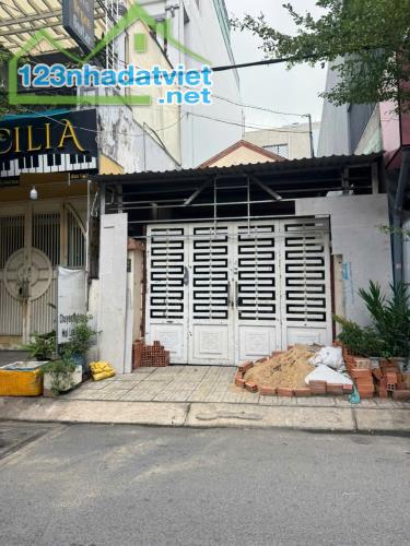 Bán nhà mặt tiền Trần Bá Giao, P.5, Gò Vấp: 4( Nở hậu: 6,5m) x 17, giá 9,5 tỷ