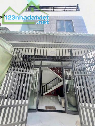 Kẹt tiền ra gấp căn nhà 1 lầu Phía sau An SƯơng,Bà Điểm,Hóc Môn 56m2 790Tr, Đã có Sổ Riêng - 2