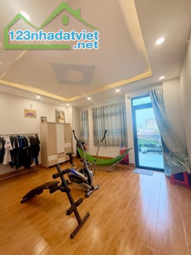 Kế bên Aeon Tân Phú- Tân Kỳ Tân Quý- DT 100m2 (55x20m)- Hẻm xe hơi đỗ cửa - 2