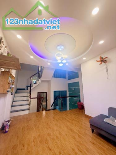 Kế bên Aeon Tân Phú- Tân Kỳ Tân Quý- DT 100m2 (55x20m)- Hẻm xe hơi đỗ cửa - 3