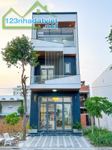 BÁN NHÀ 1T2L đúc mới, HIỆN ĐẠI Nội Thất TUYỆT ĐẸP, sổ Hồng hoàn chỉnh - 5