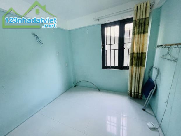 ► Nhà Ngay Cầu Rồng Ngô Quyền Võ Văn Kiệt 3.5 tầng cứng đẹp, 4PN, 3.1 tỷ - 3