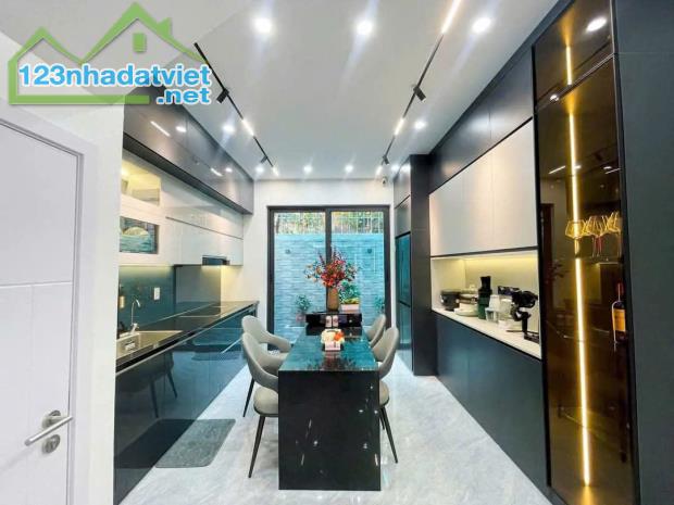 Bán nhà SIÊU PHẨM KHƯƠNG ĐÌNH - 46m2 x 4 tầng - CHỈ 8.9 TỶ - GỌI NGAY - 1