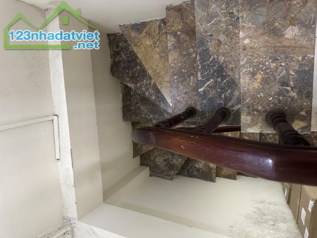 Bán gấp nhà ngõ thông Mỹ Đình 27m2 3 tầng giá 6 tỷ - 2