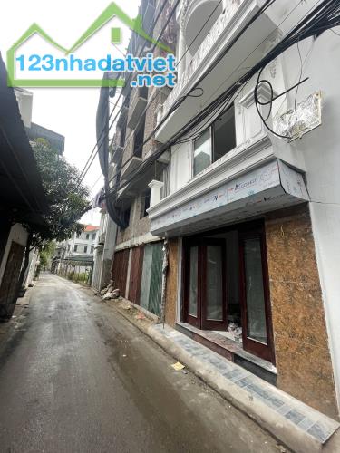 Bán nhà mới tại Tư Đình, LB, HN, 6 tầng thang máy, đường nhựa 5m, MT 4.3m, 8.95 tỷ